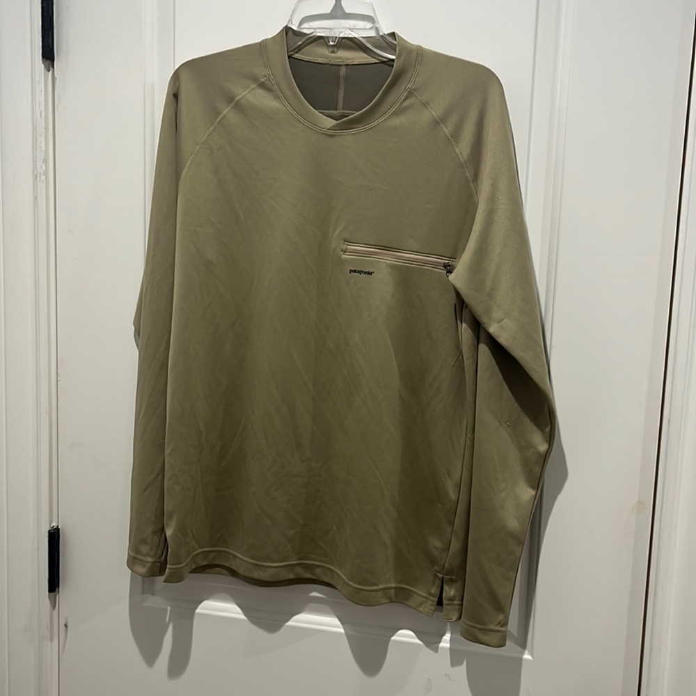 Patagonia long sleeve performance sun fishing shirt